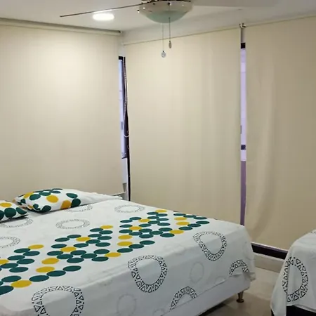 Apartment De 3 Alcobas H-8mr Cerca Al Mar Con Piscina Aire Acondicionado Y Wifi